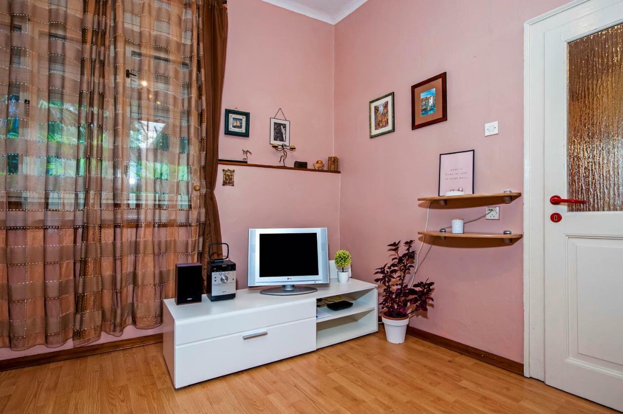 Stela - One Bedroom Apartment Rovinj Exteriör bild