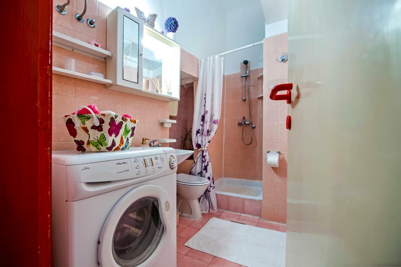 Stela - One Bedroom Apartment Rovinj Exteriör bild